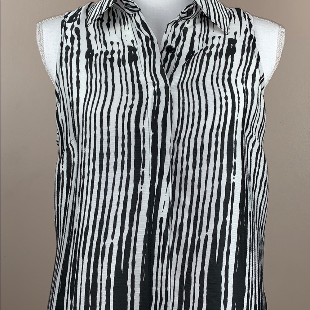 Milano High/Low Button Down Blouse - Picture 2 of 5